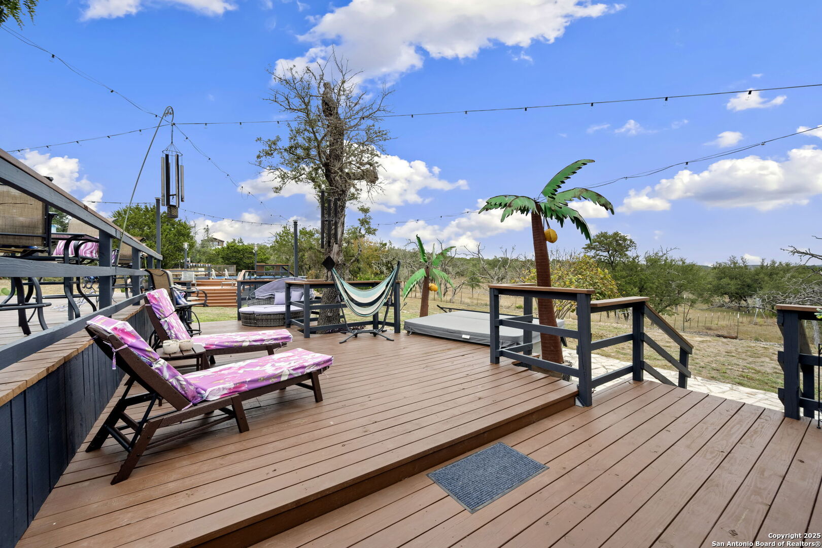 1575 Live Oak Drive