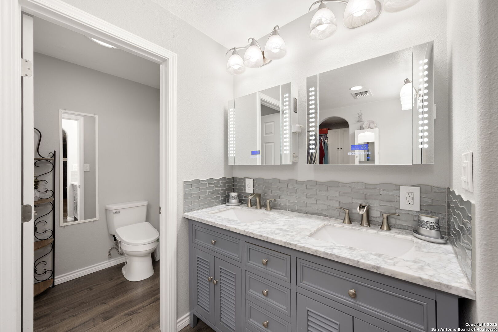 1575 Live Oak Drive