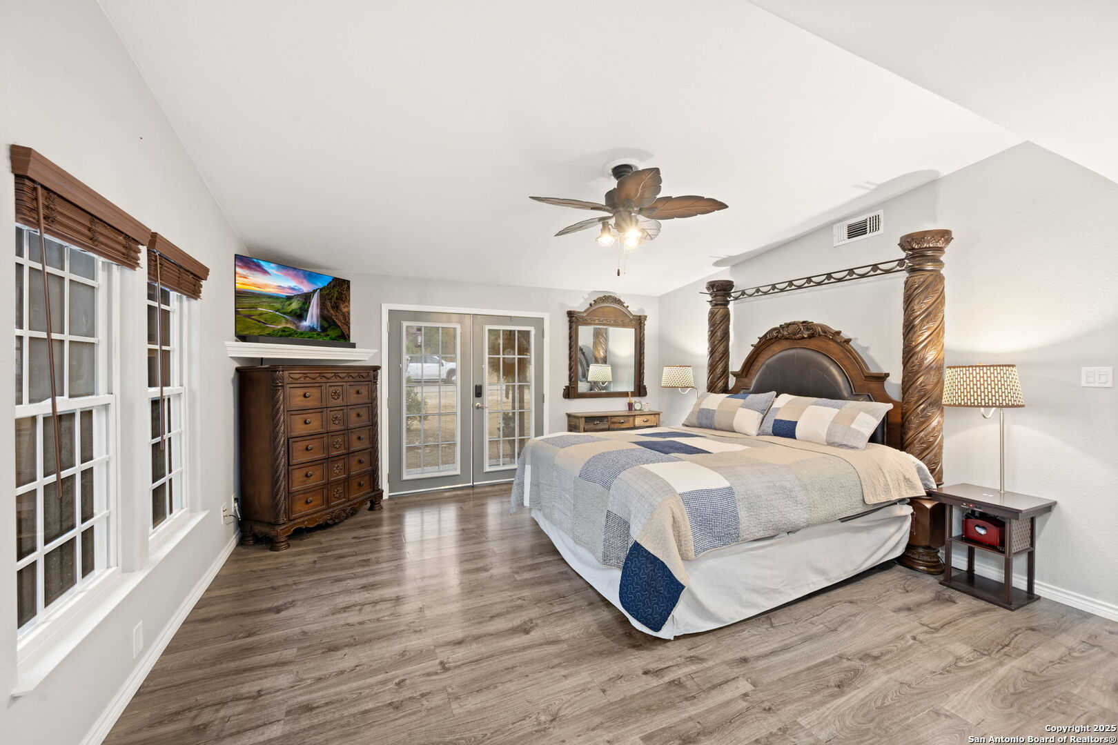 1575 Live Oak Drive