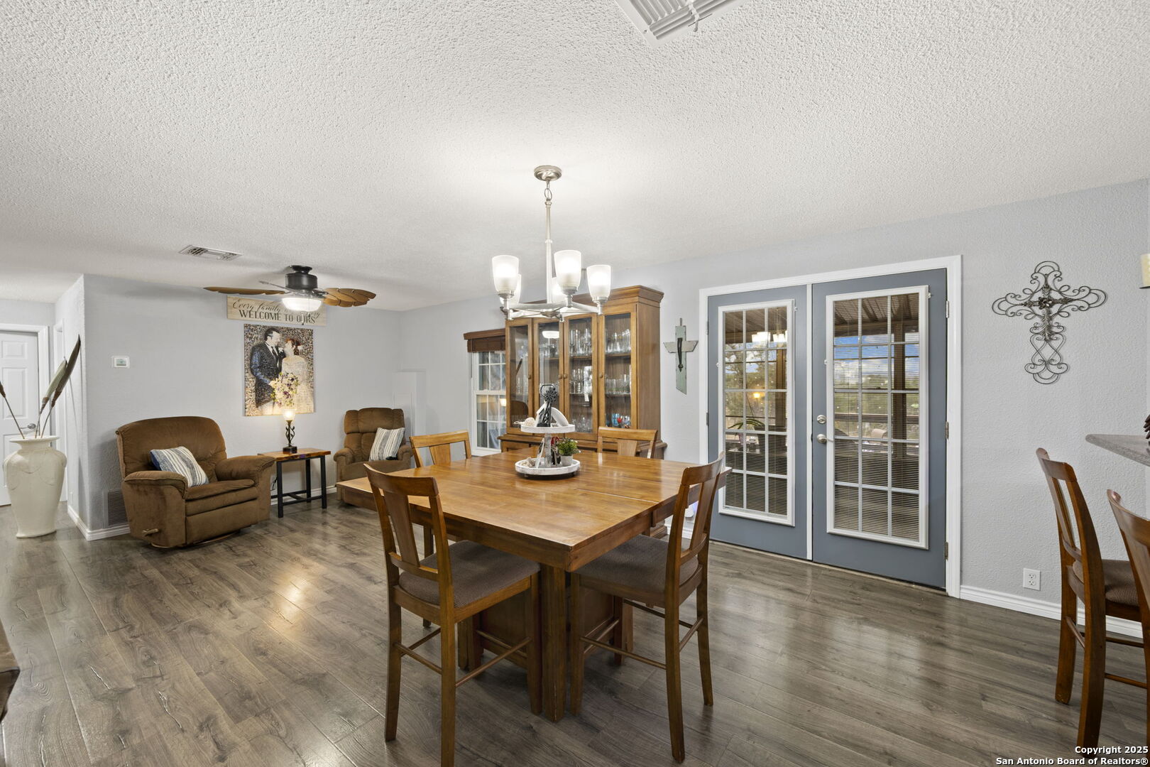 1575 Live Oak Drive