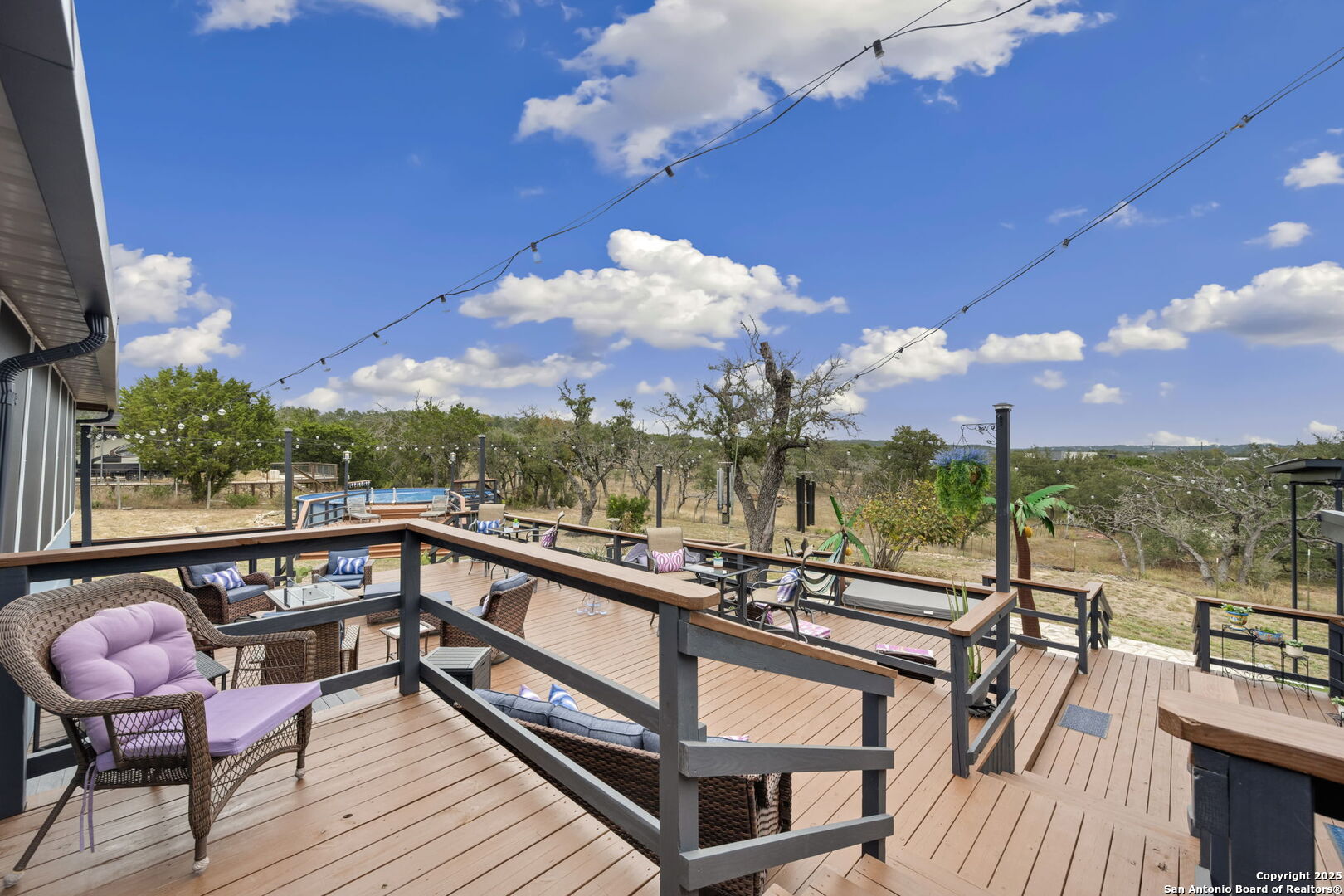 1575 Live Oak Drive