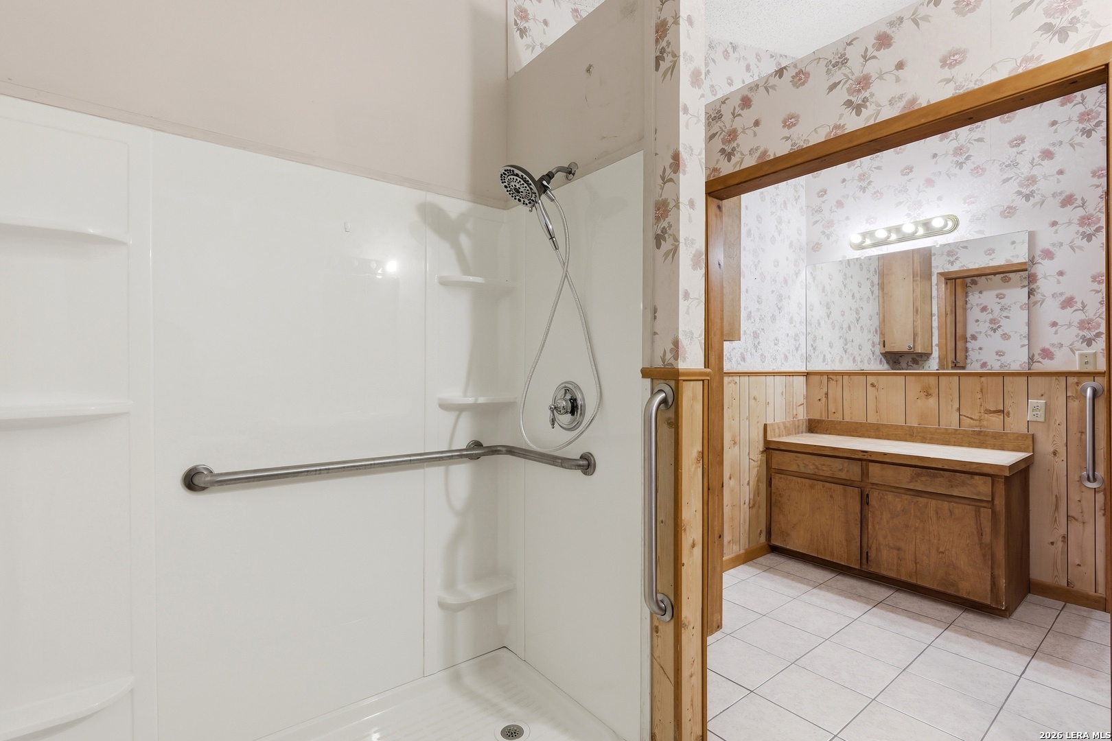 333 Tamarack