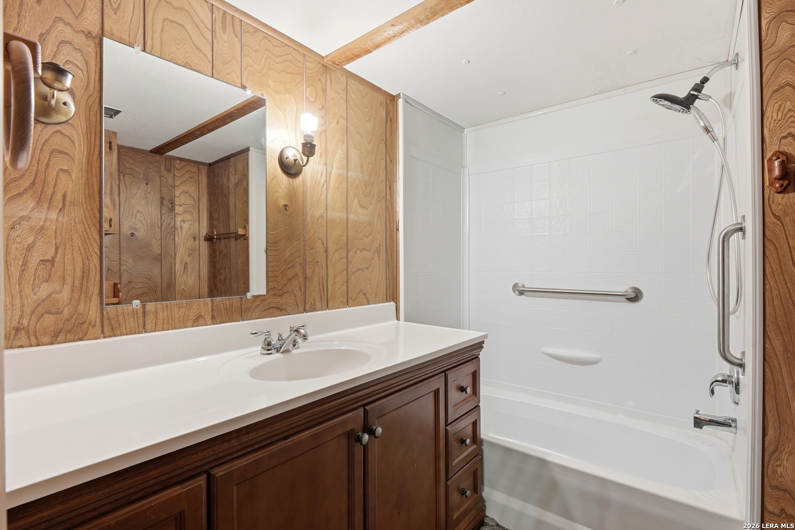 333 Tamarack