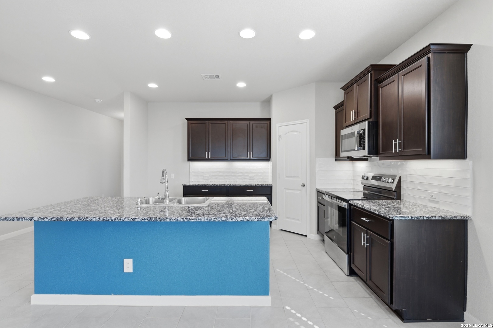 533 San Jacinto