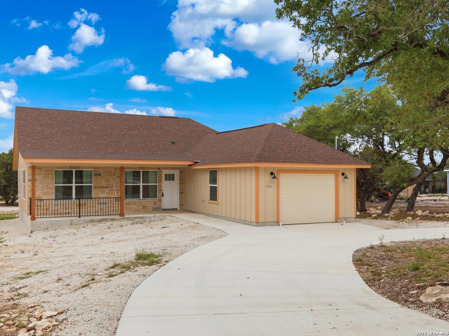 1544 Rimrock Cove