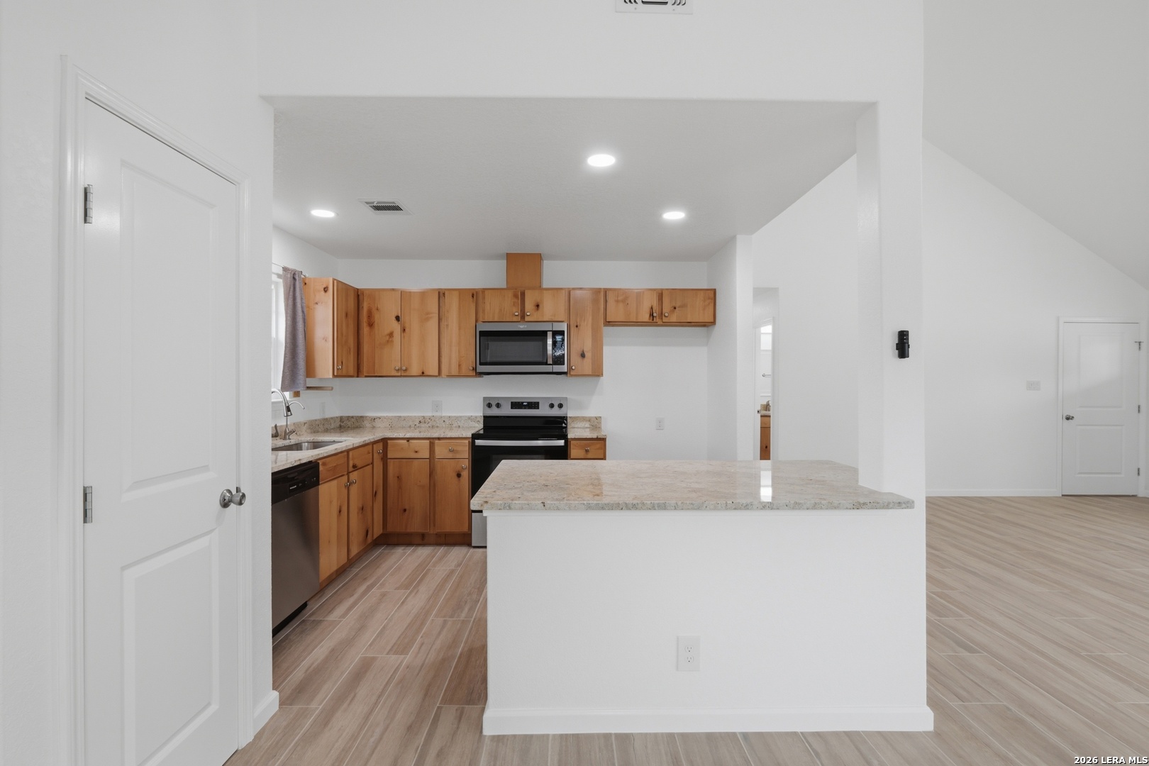 1544 Rimrock Cove