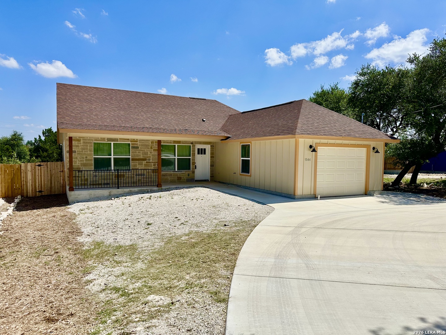 1544 Rimrock Cove
