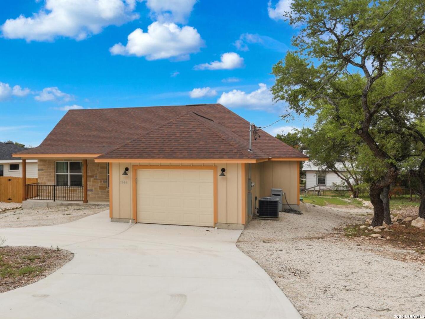 1544 Rimrock Cove