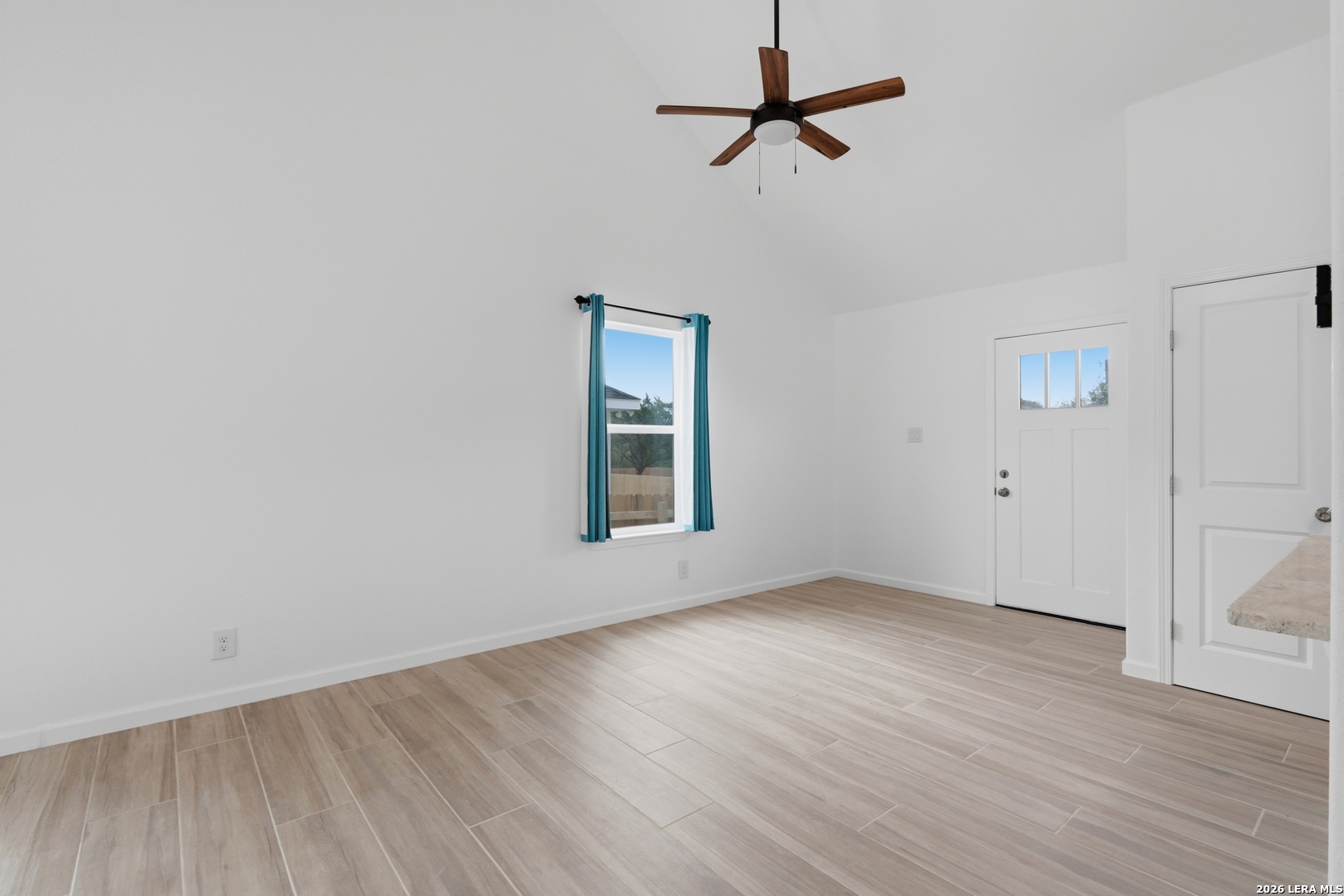 1544 Rimrock Cove