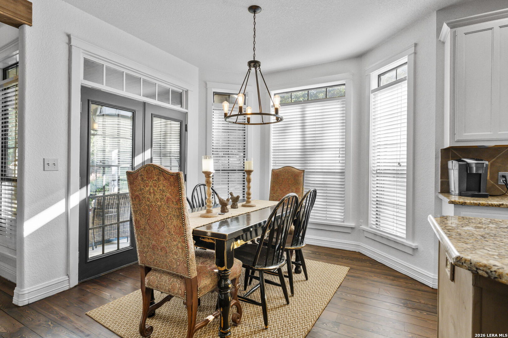 211 BENTWOOD DR