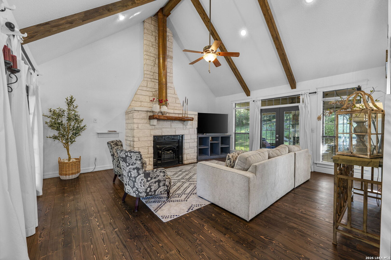 211 BENTWOOD DR