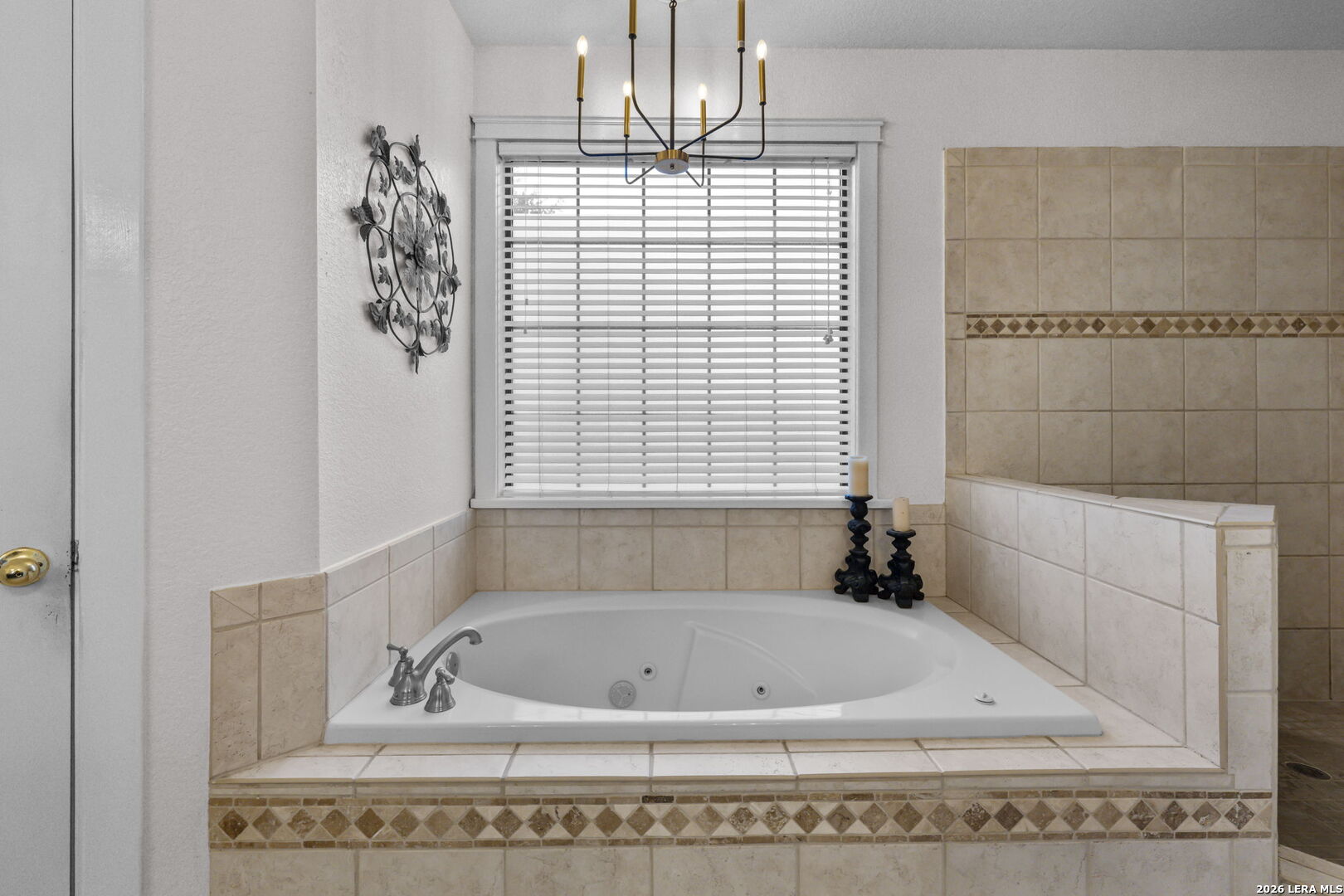 211 BENTWOOD DR