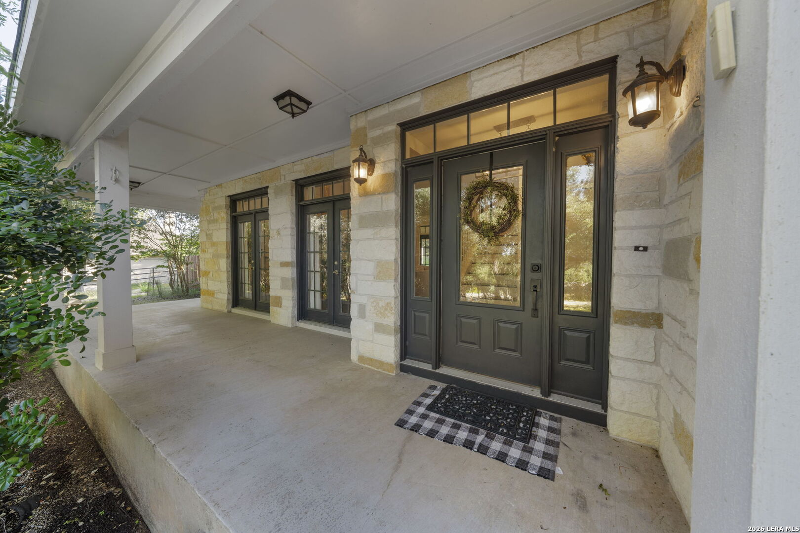 211 BENTWOOD DR
