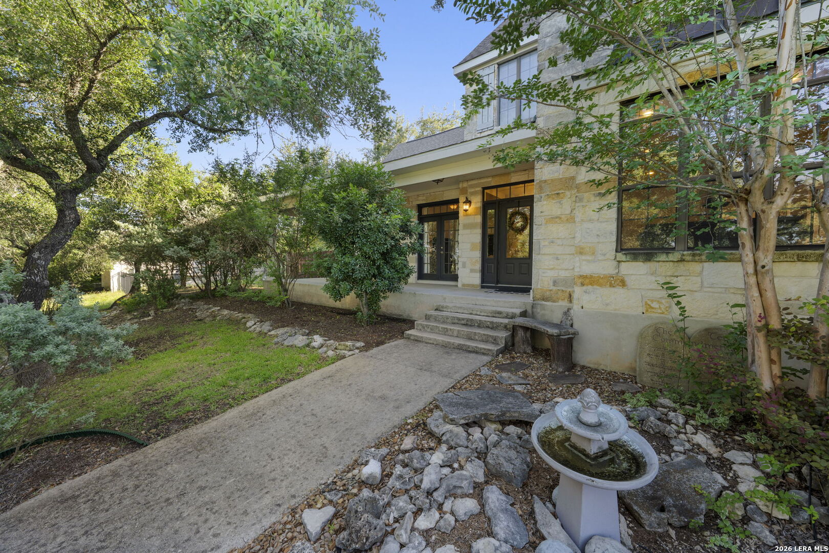 211 BENTWOOD DR