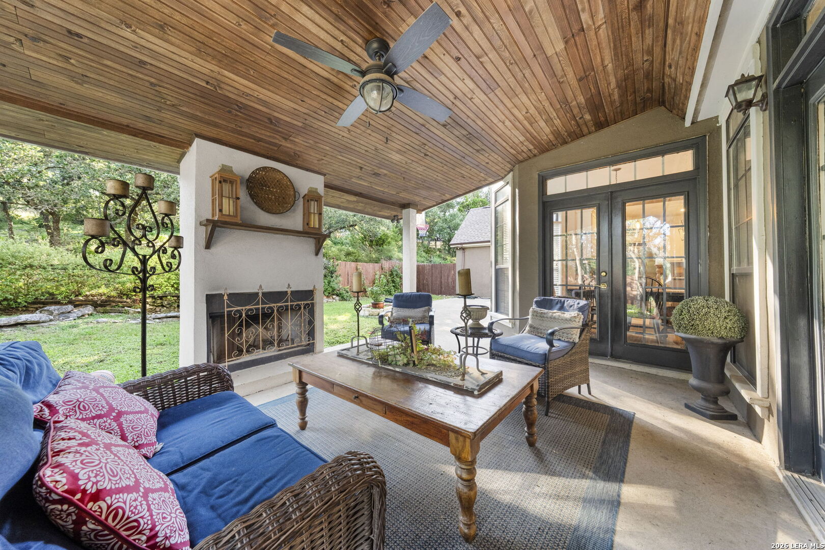 211 BENTWOOD DR