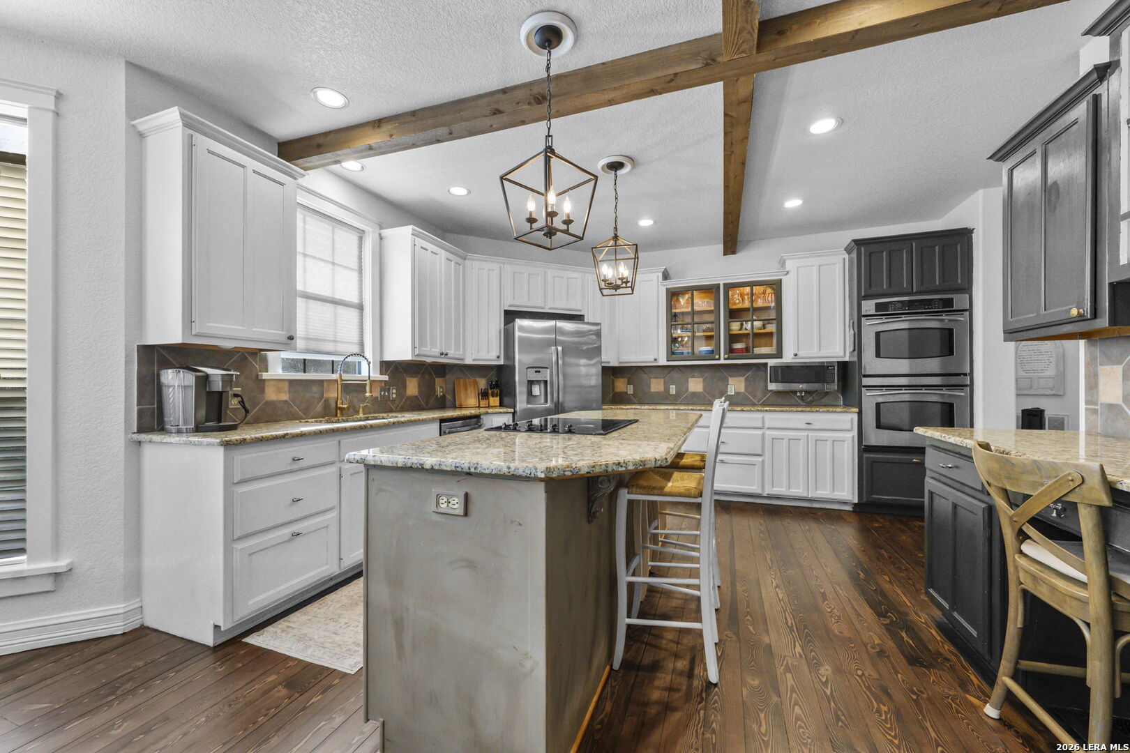 211 BENTWOOD DR