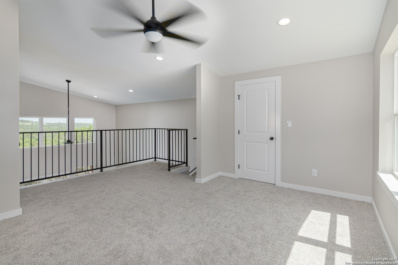 2004 CEDAR HILL DR Unit: 1