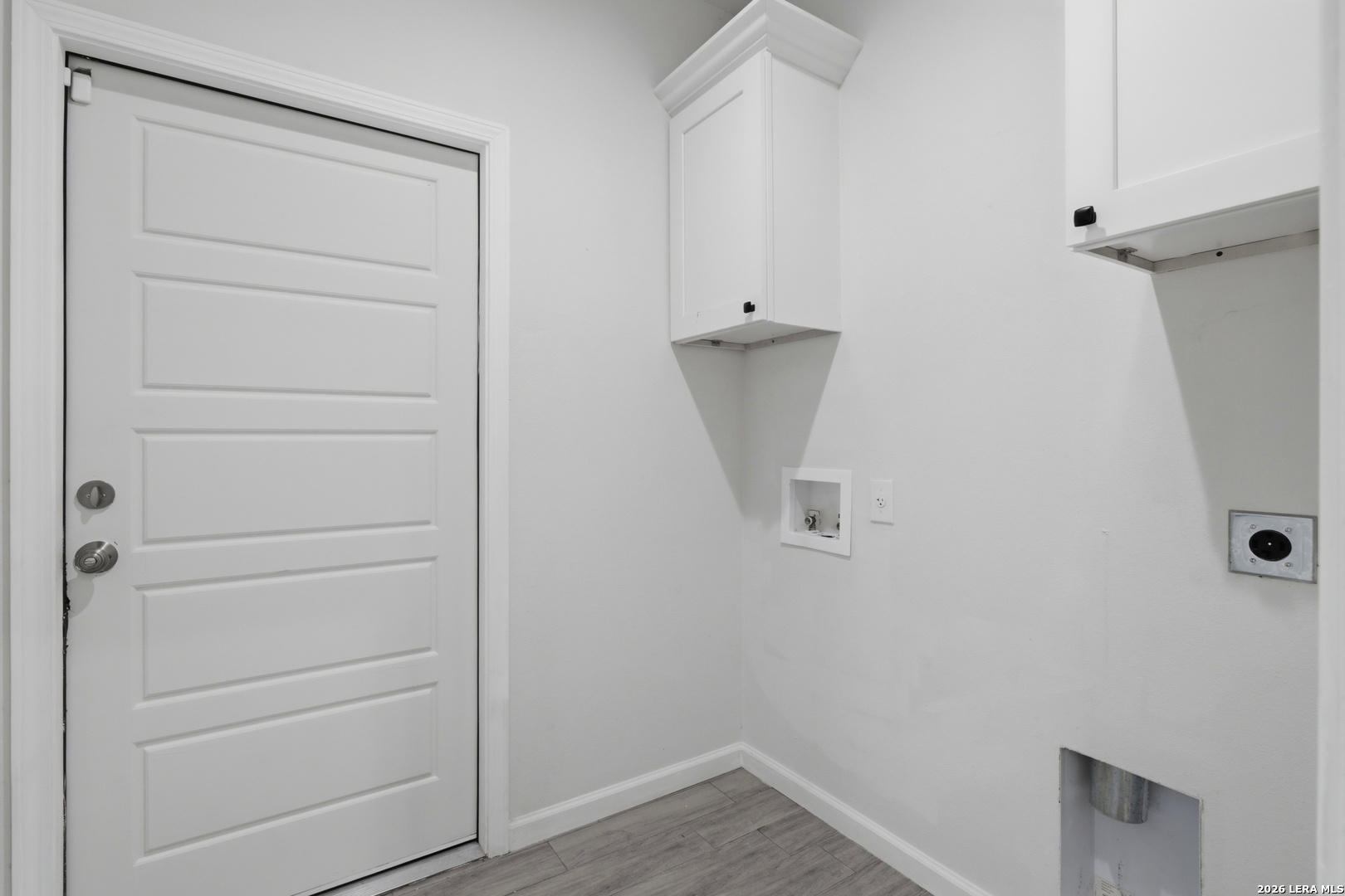 1135 Hedgestone
