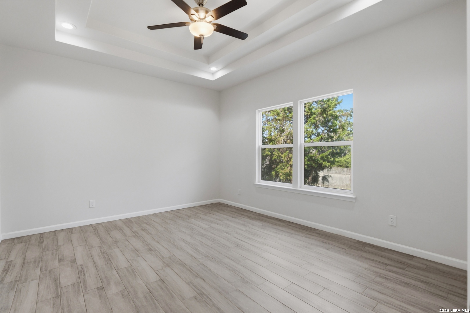 1135 Hedgestone
