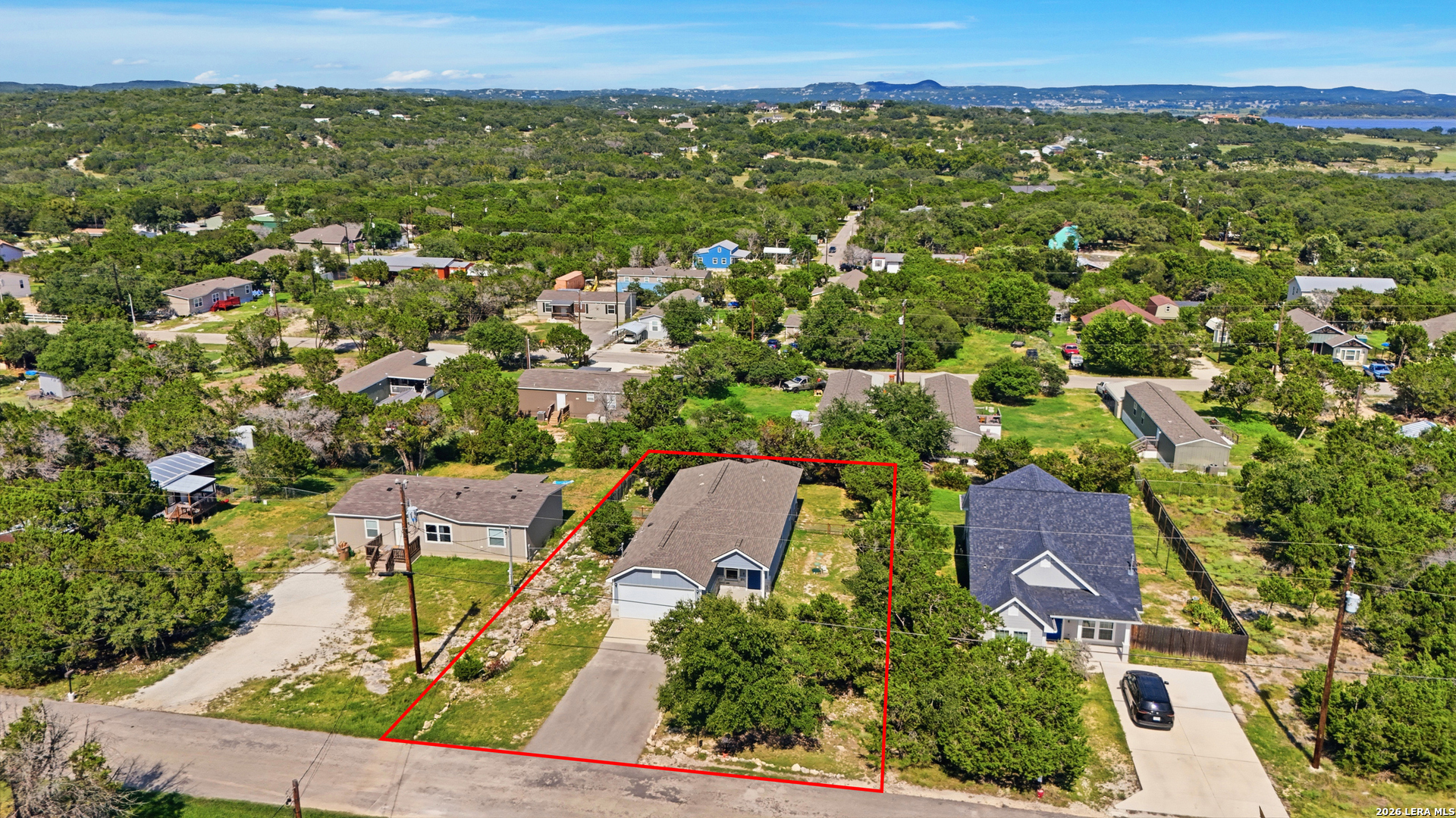 1135 Hedgestone