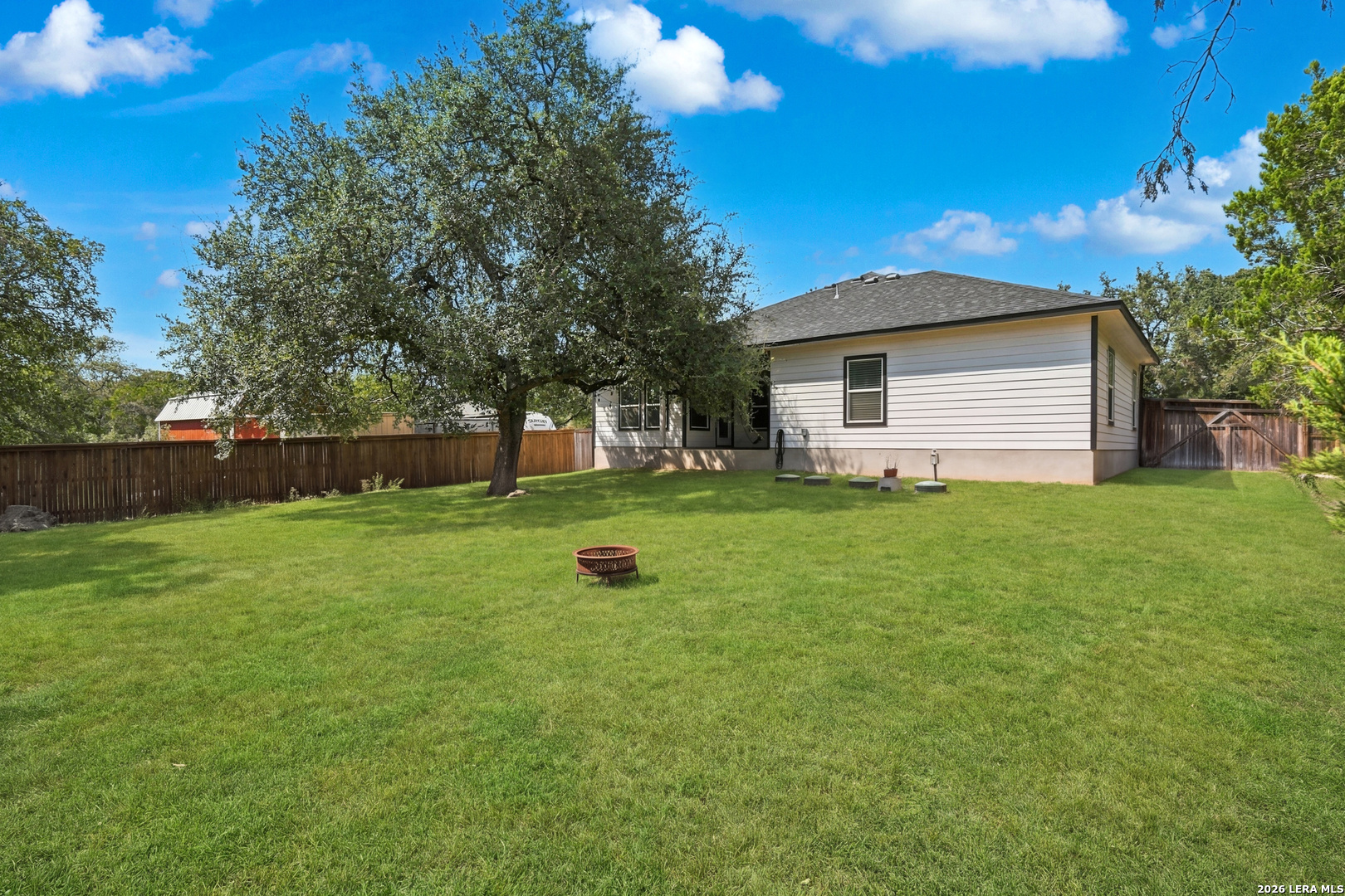 348 FAWN DR