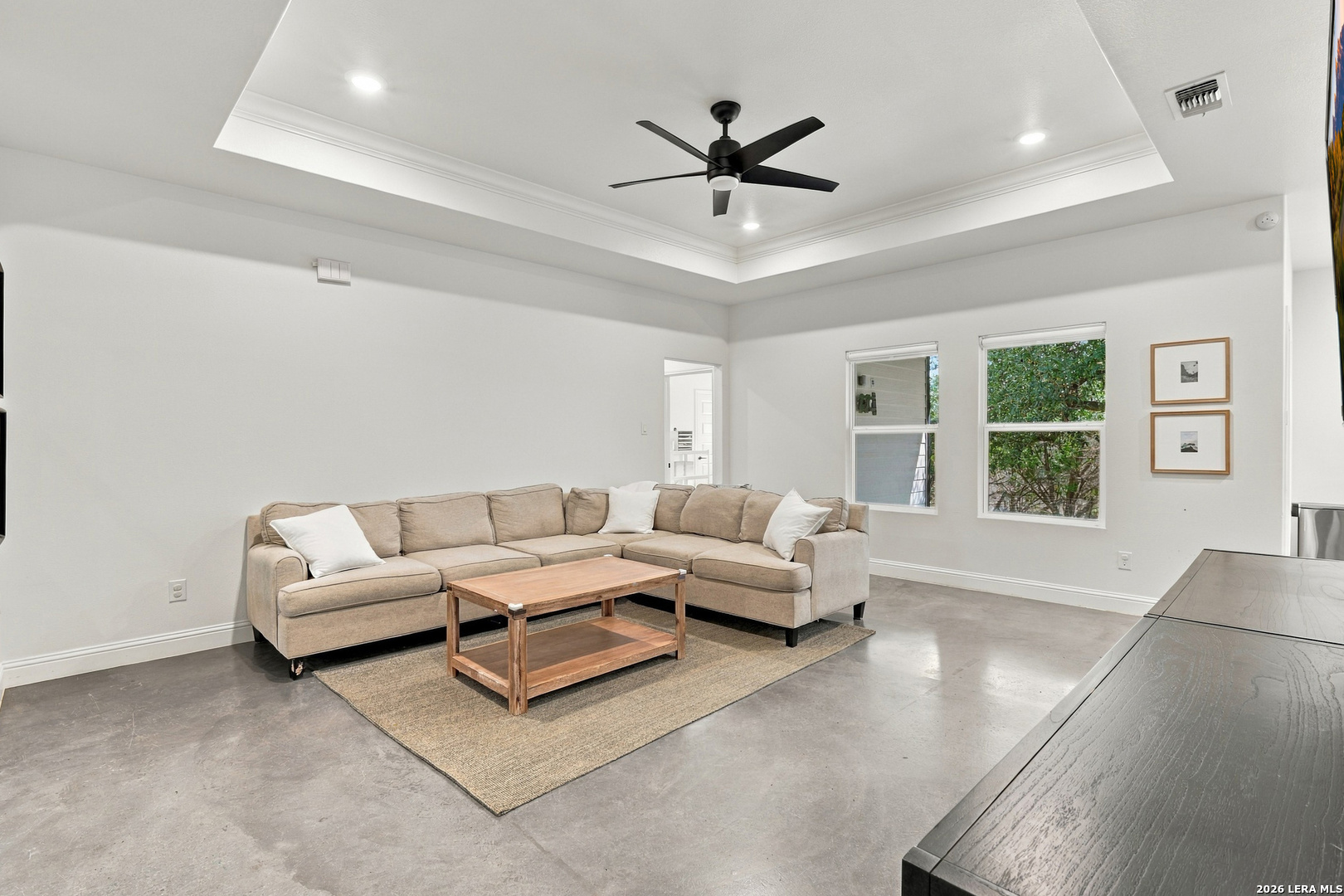 348 FAWN DR
