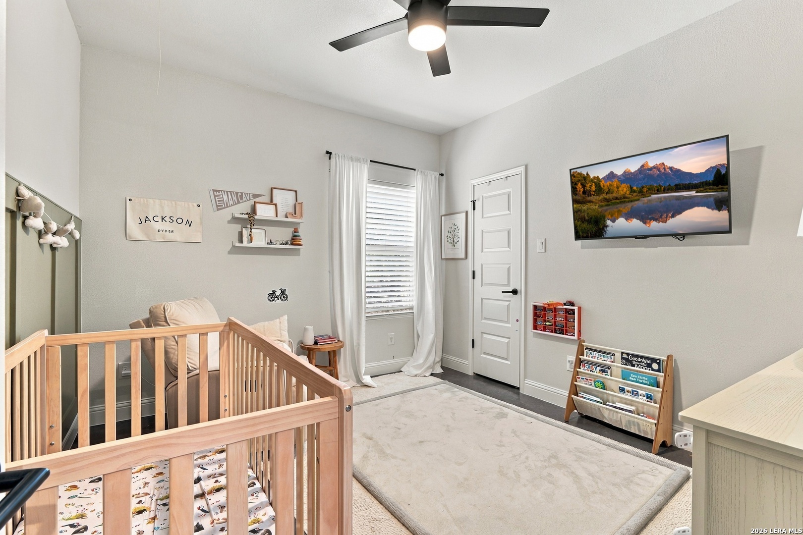 348 FAWN DR