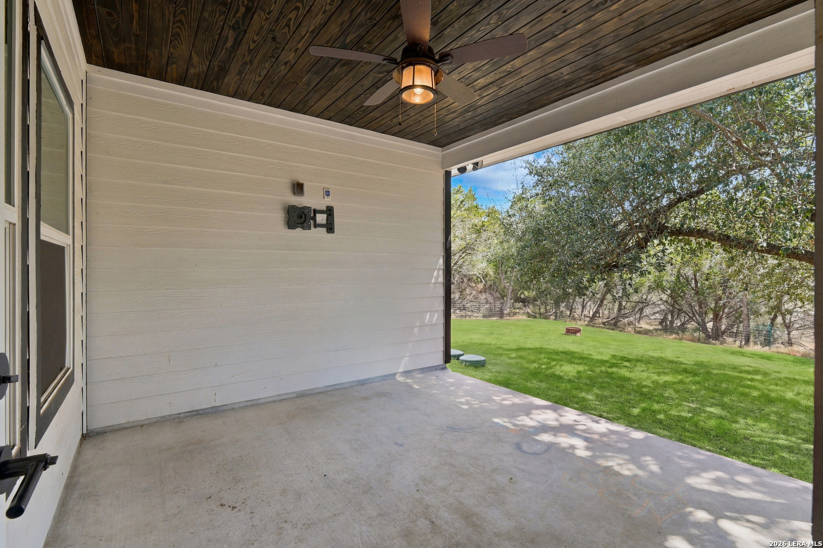 348 FAWN DR