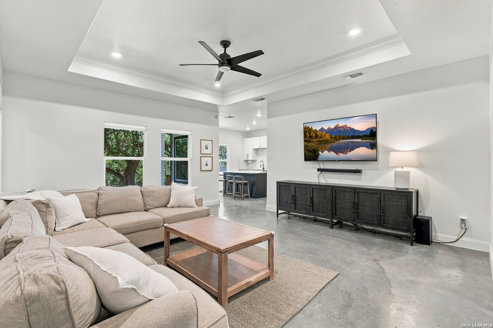 348 FAWN DR