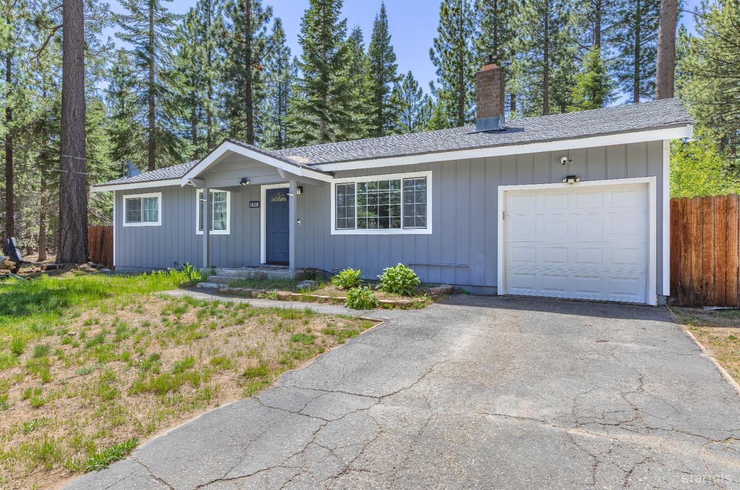 1828 Toppewetah Street