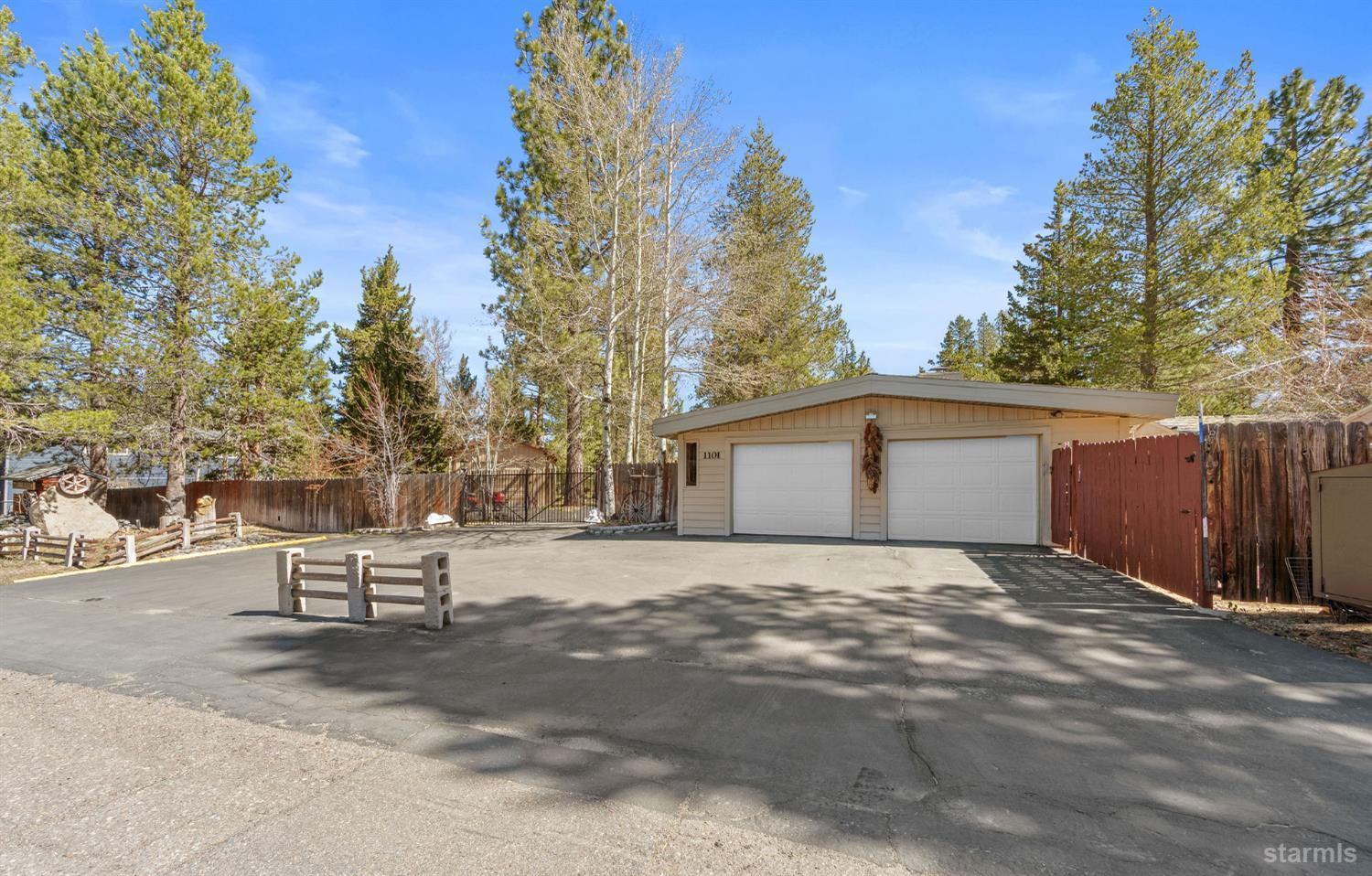 1101 Modoc Way