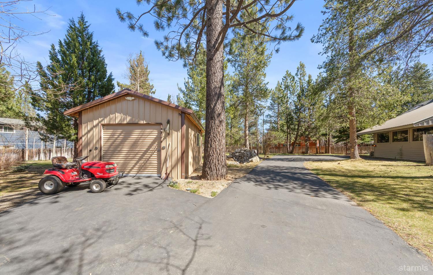 1101 Modoc Way