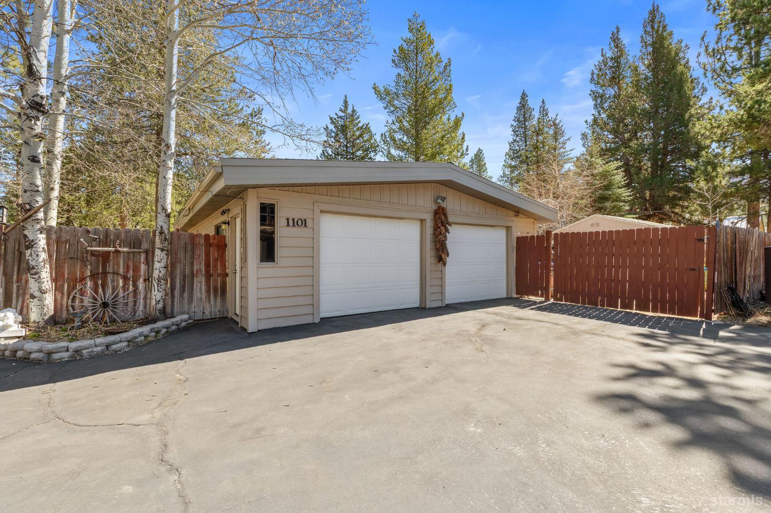 1101 Modoc Way