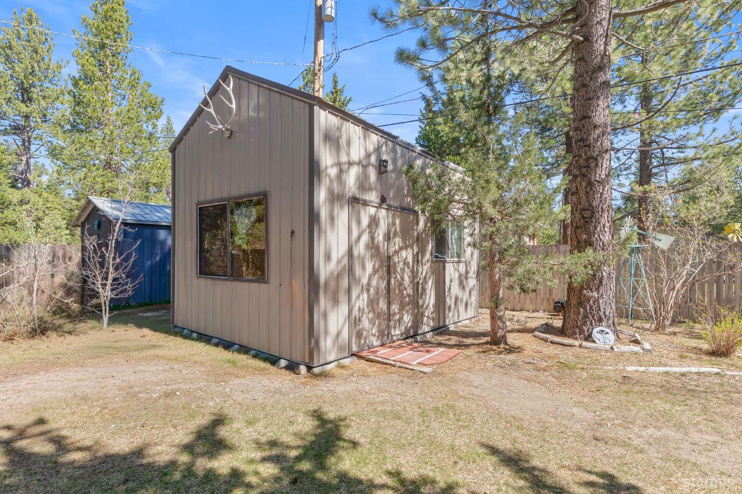 1101 Modoc Way