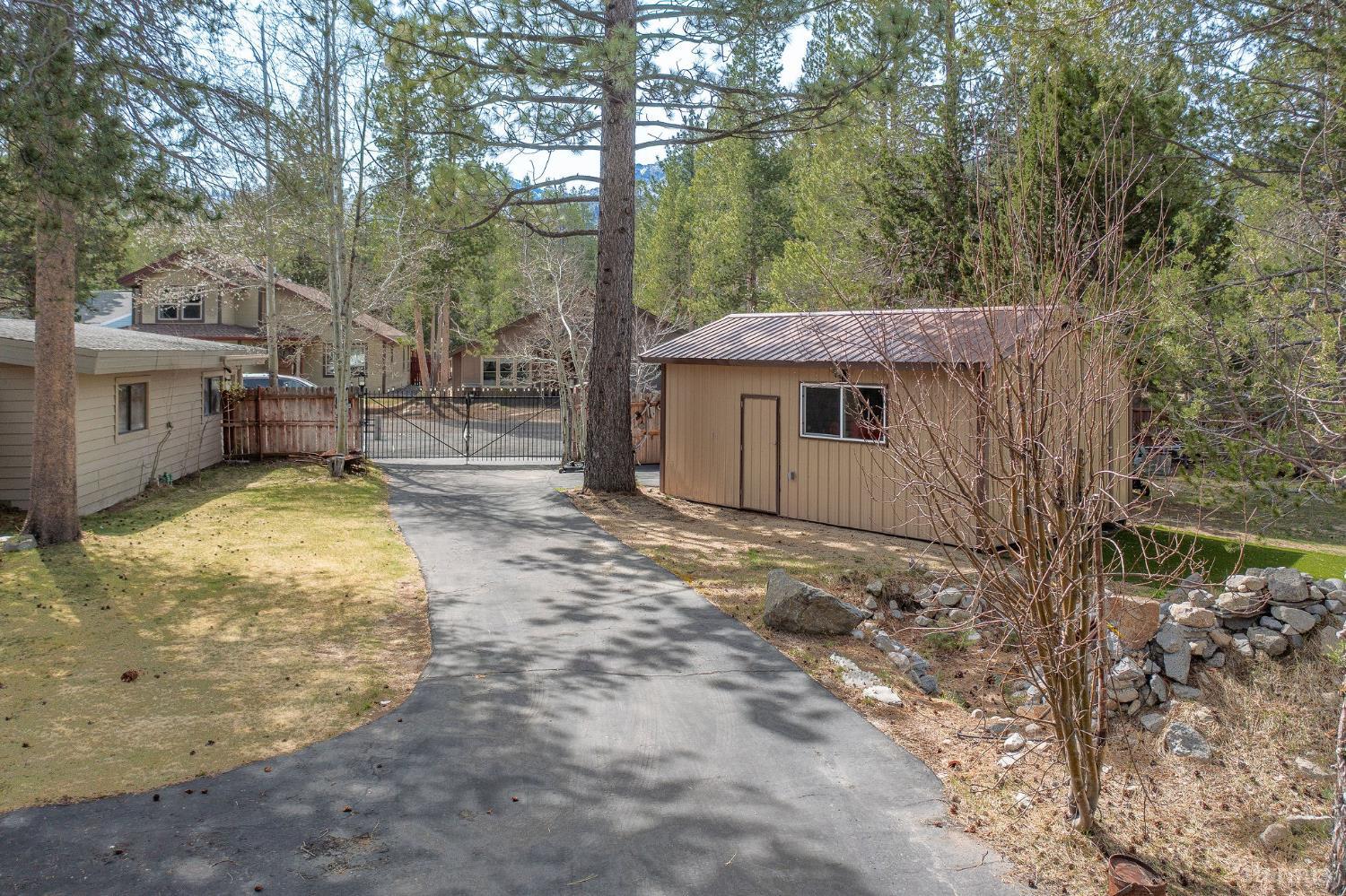 1101 Modoc Way