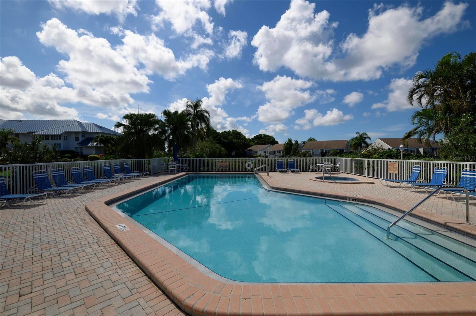 502 WOODSTORK CIR