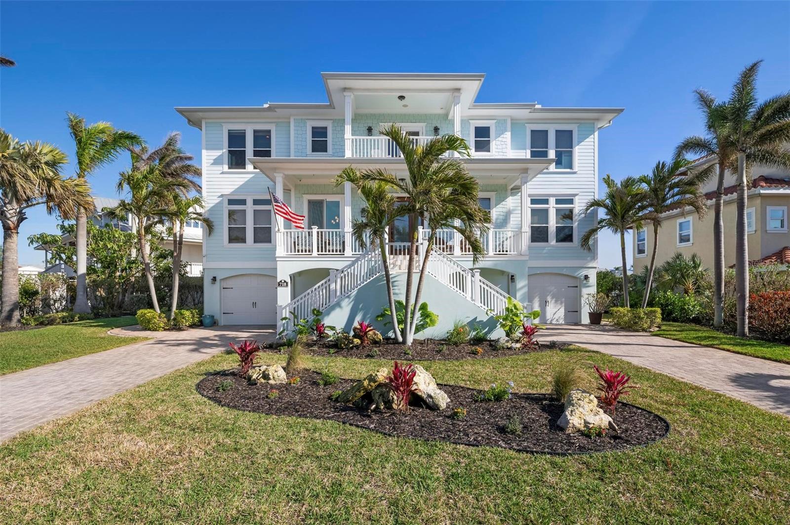 718 KEY ROYALE DR