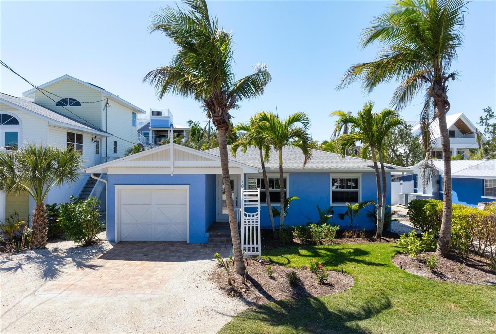 709 N BAY BLVD