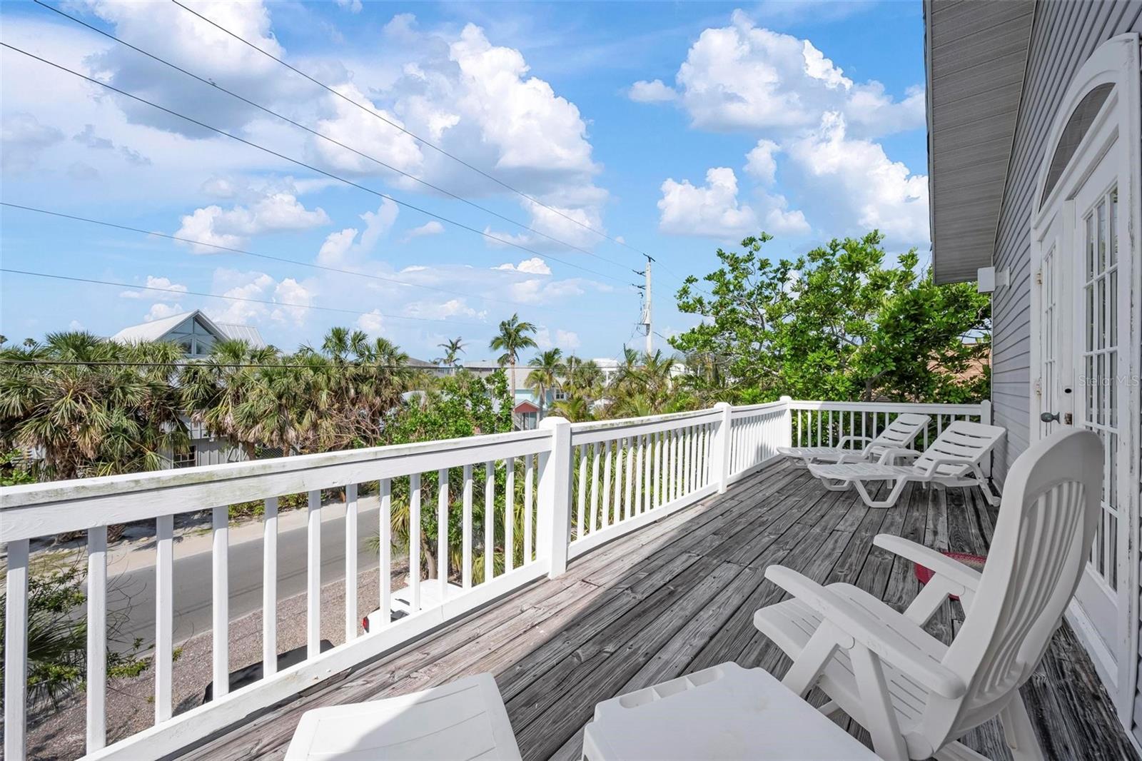 802 N BAY BLVD