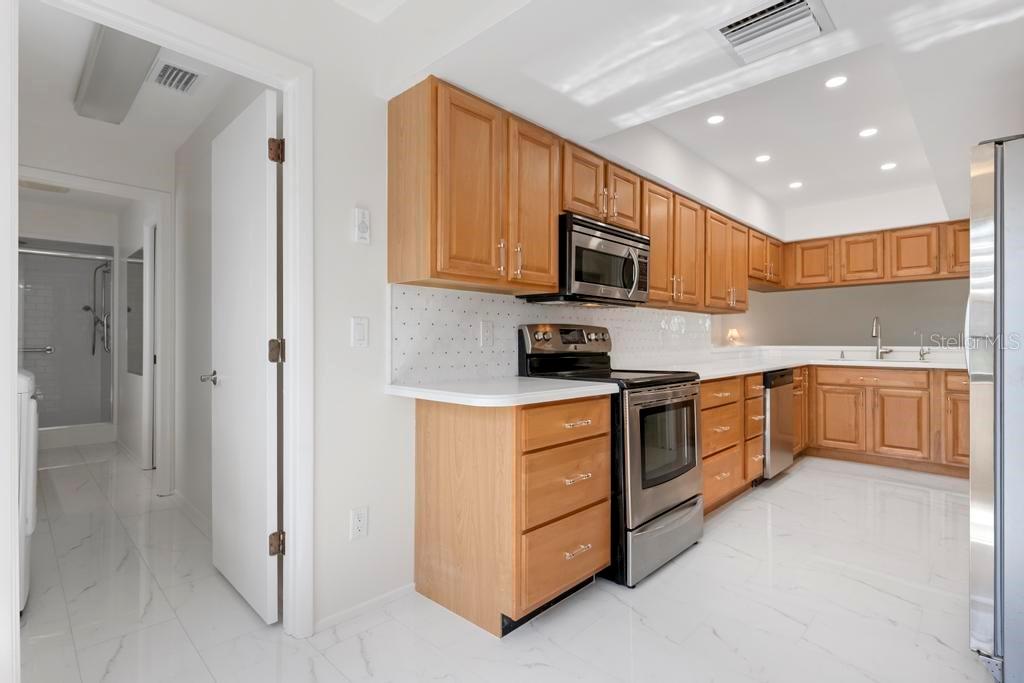 4255 GULF DR #116