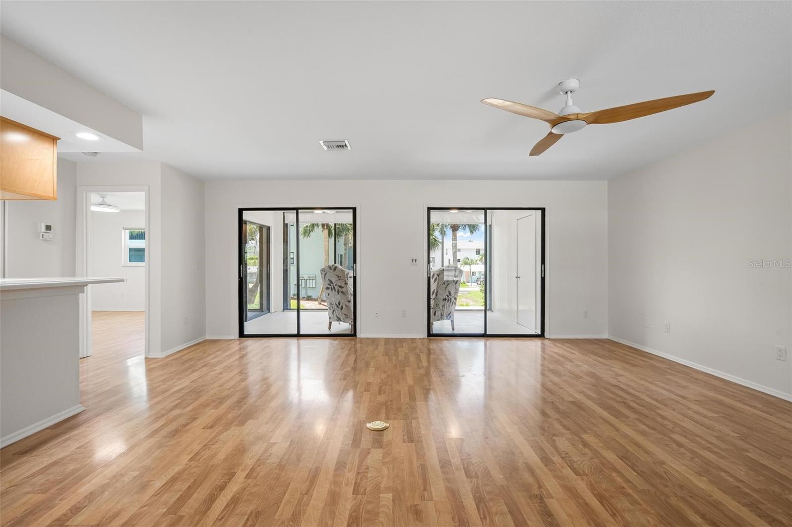 4255 GULF DR #116