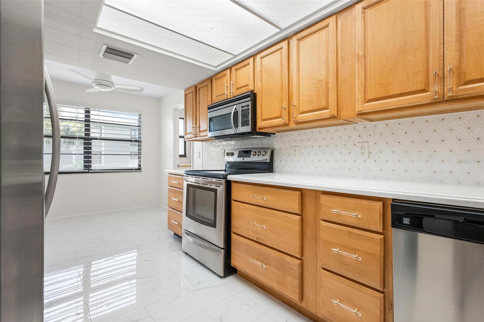 4255 GULF DR #116
