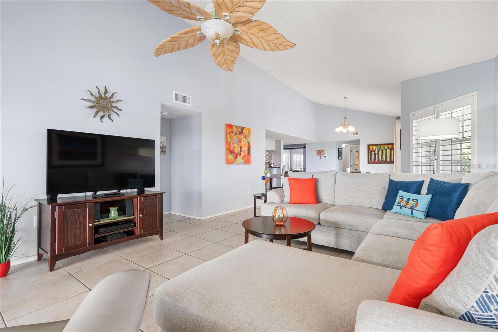 1103 EDGEWATER CIR #1103