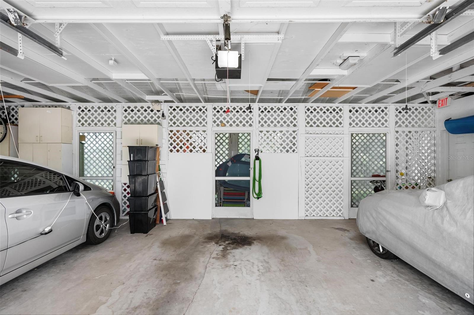 1103 EDGEWATER CIR #1103