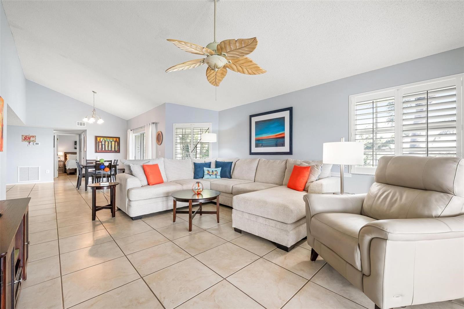 1103 EDGEWATER CIR #1103