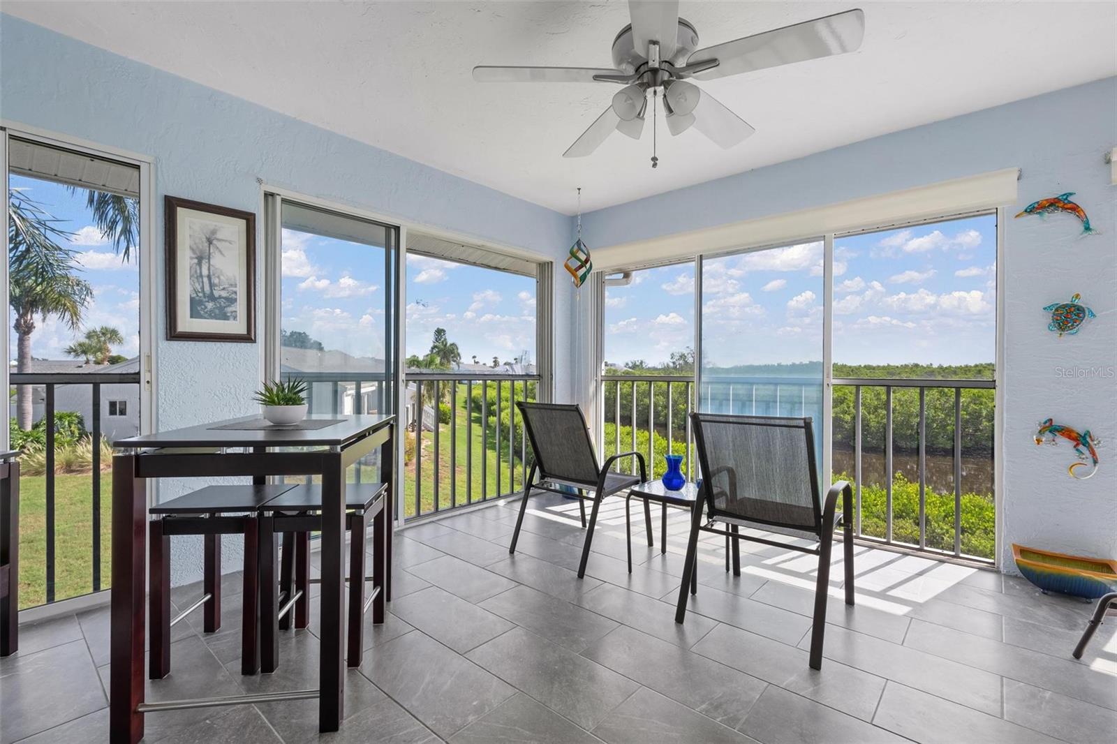 1103 EDGEWATER CIR #1103