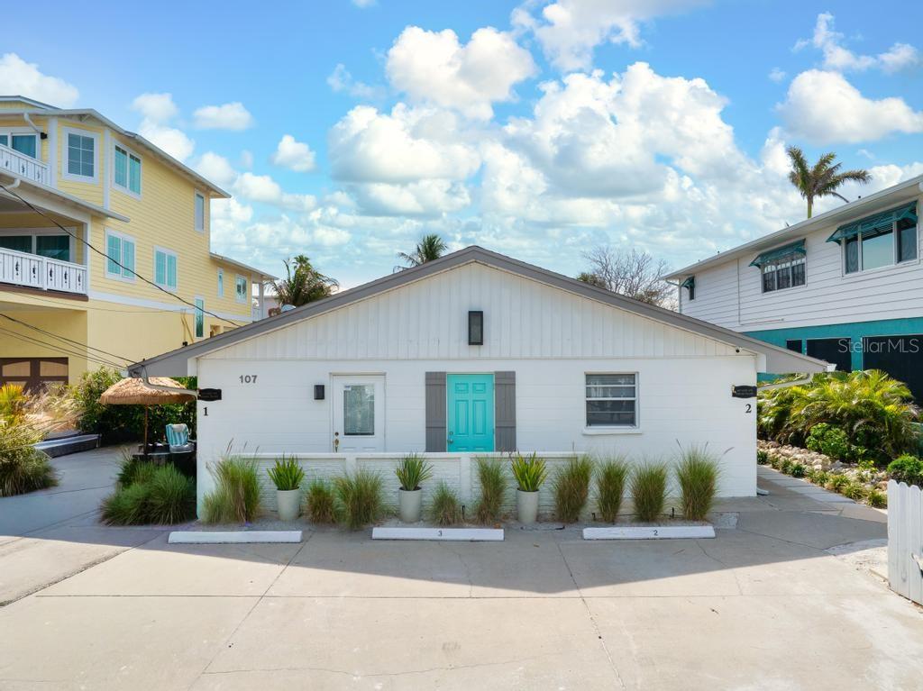 107 PINE AVE