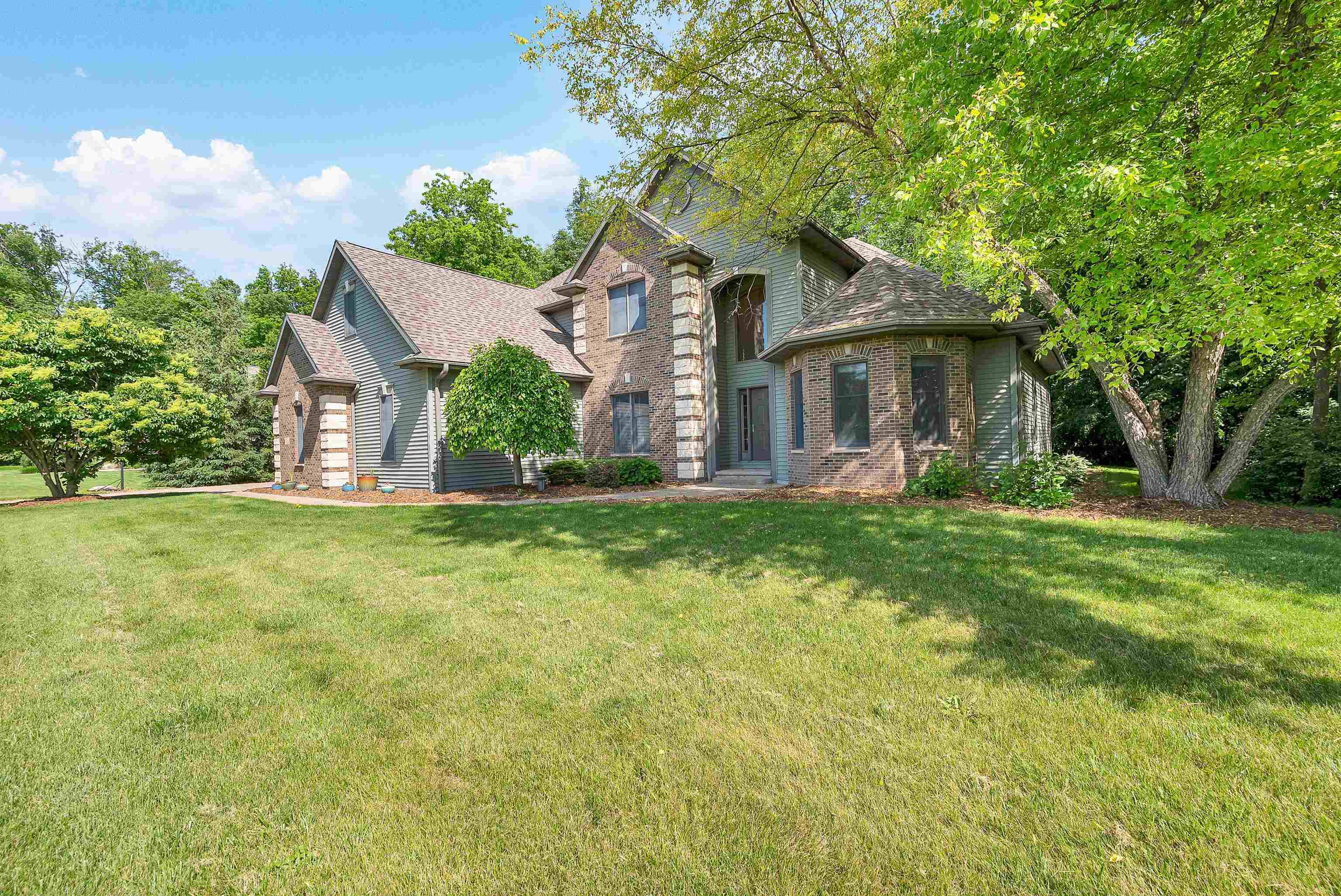 W3866 LONE OAK Drive