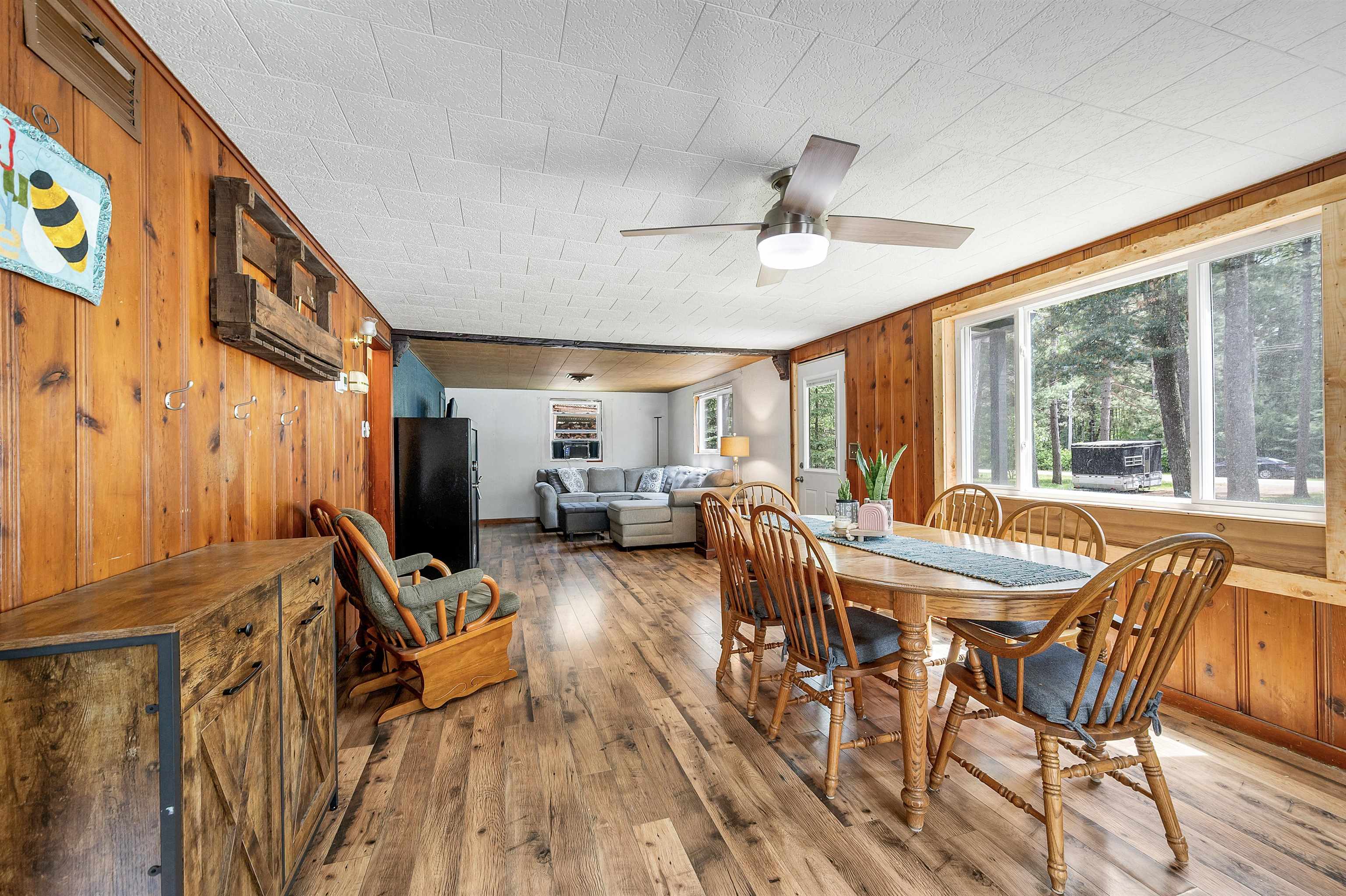 W8894 CLOVERLEAF LAKE Road