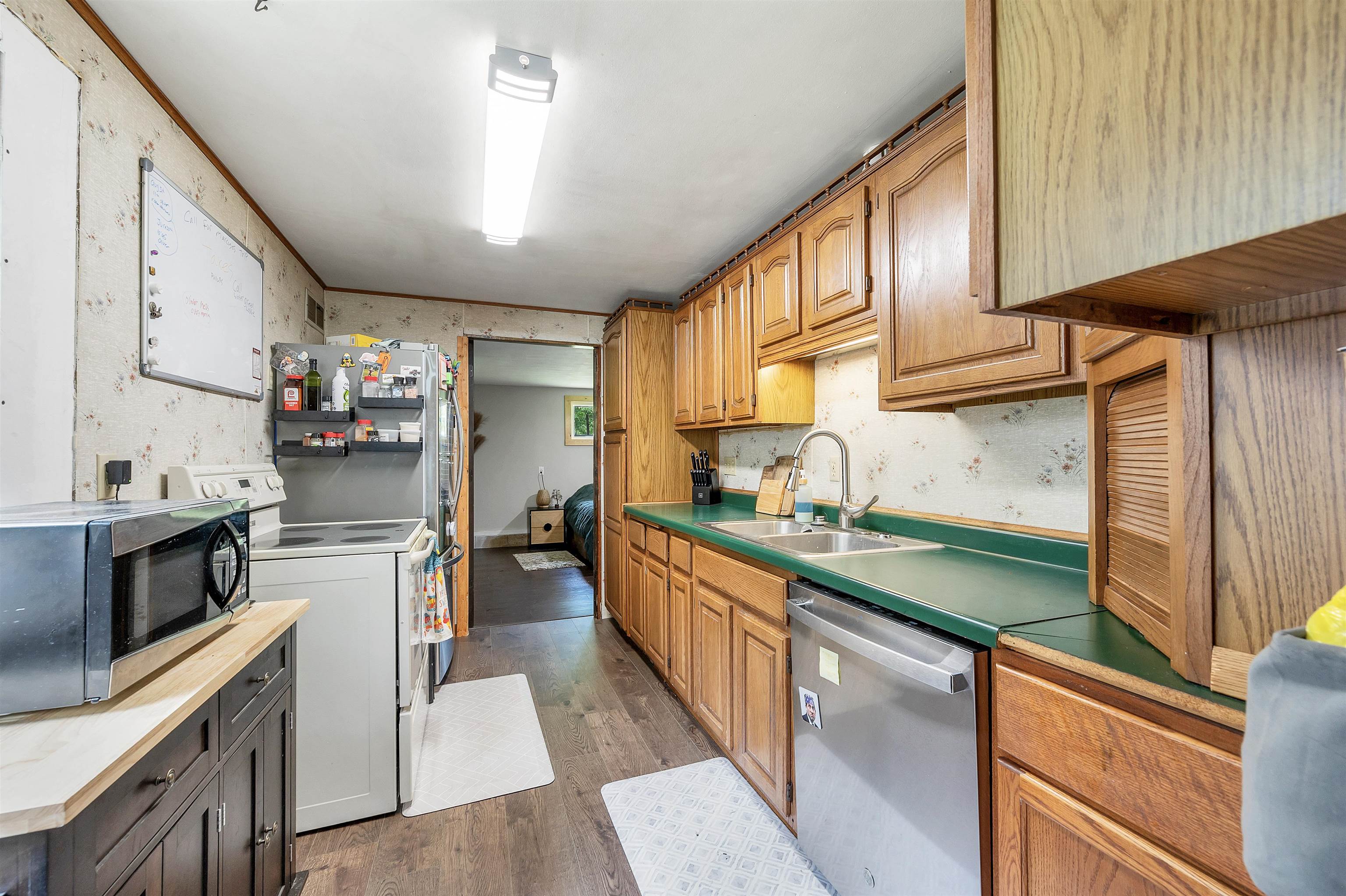 W8894 CLOVERLEAF LAKE Road